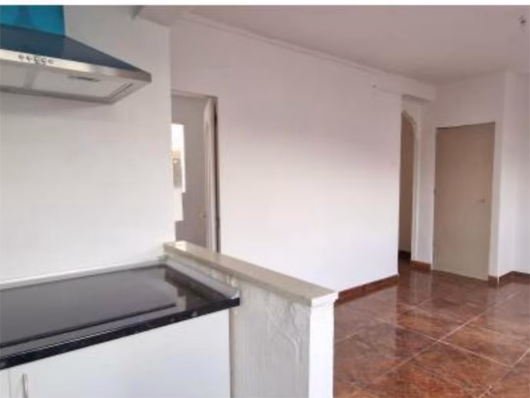 Piso en  Carrer d'Antella 3 - Foto 2