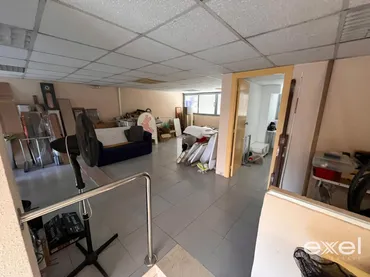 Local comercial en Cornellà de Llobregat - Foto 14