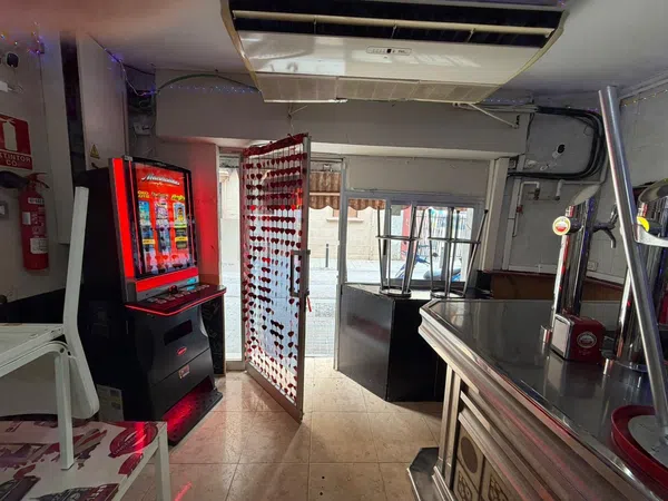 Bar, cafetería en traspaso en Calle Joventut - Foto 7