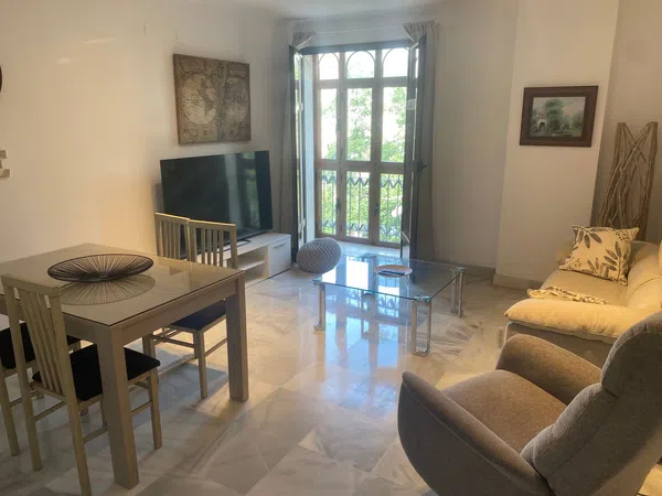 Piso en Calle Córdoba, 1, Ensanche Centro - Soho - Foto 1