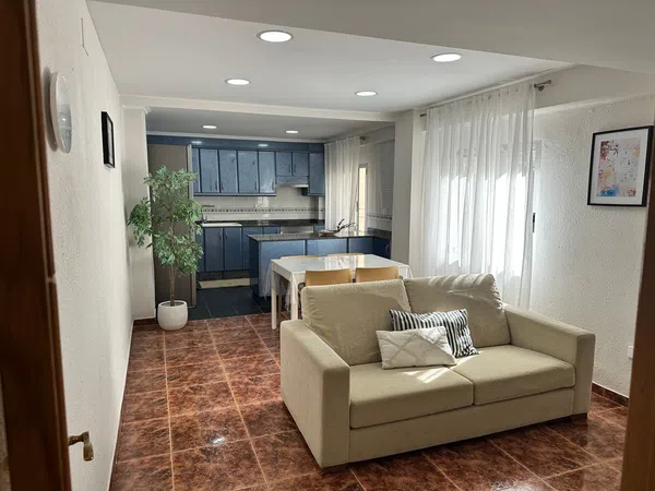 Piso en calle Navarro Cabanes, 43 - Foto 1