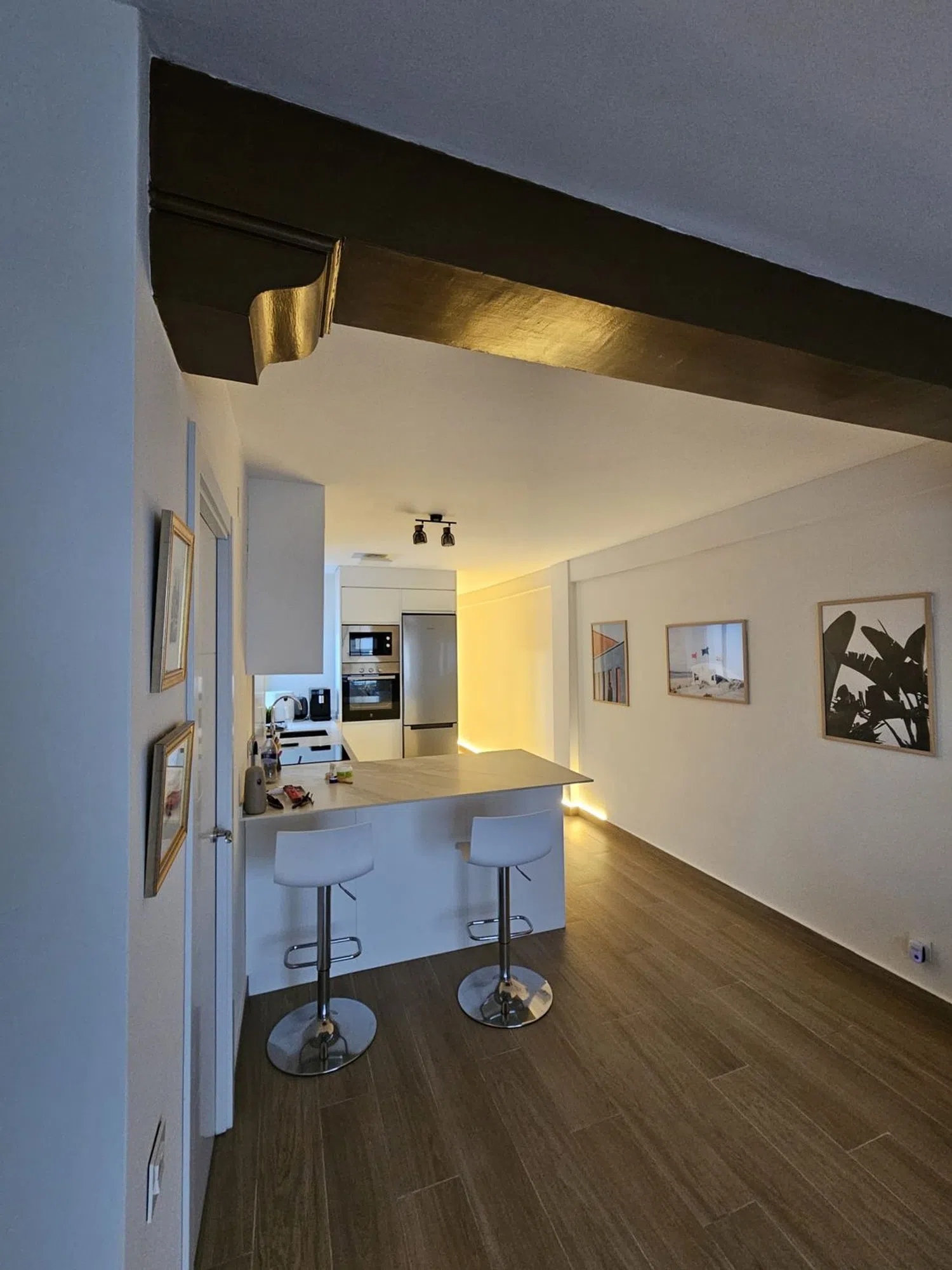 Piso en calle Almadén de la Plata, 25 - Foto 1