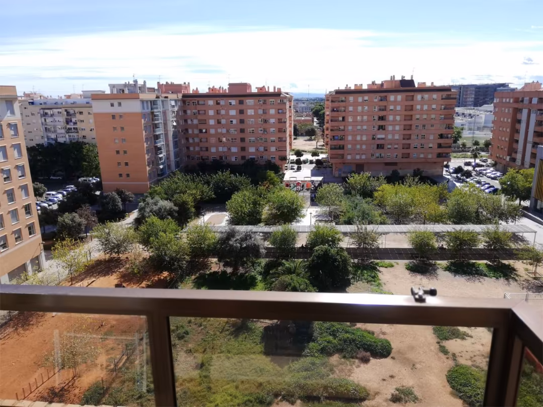 Piso en  Carrer de Josep Maria Bayarri 5 - Foto 17