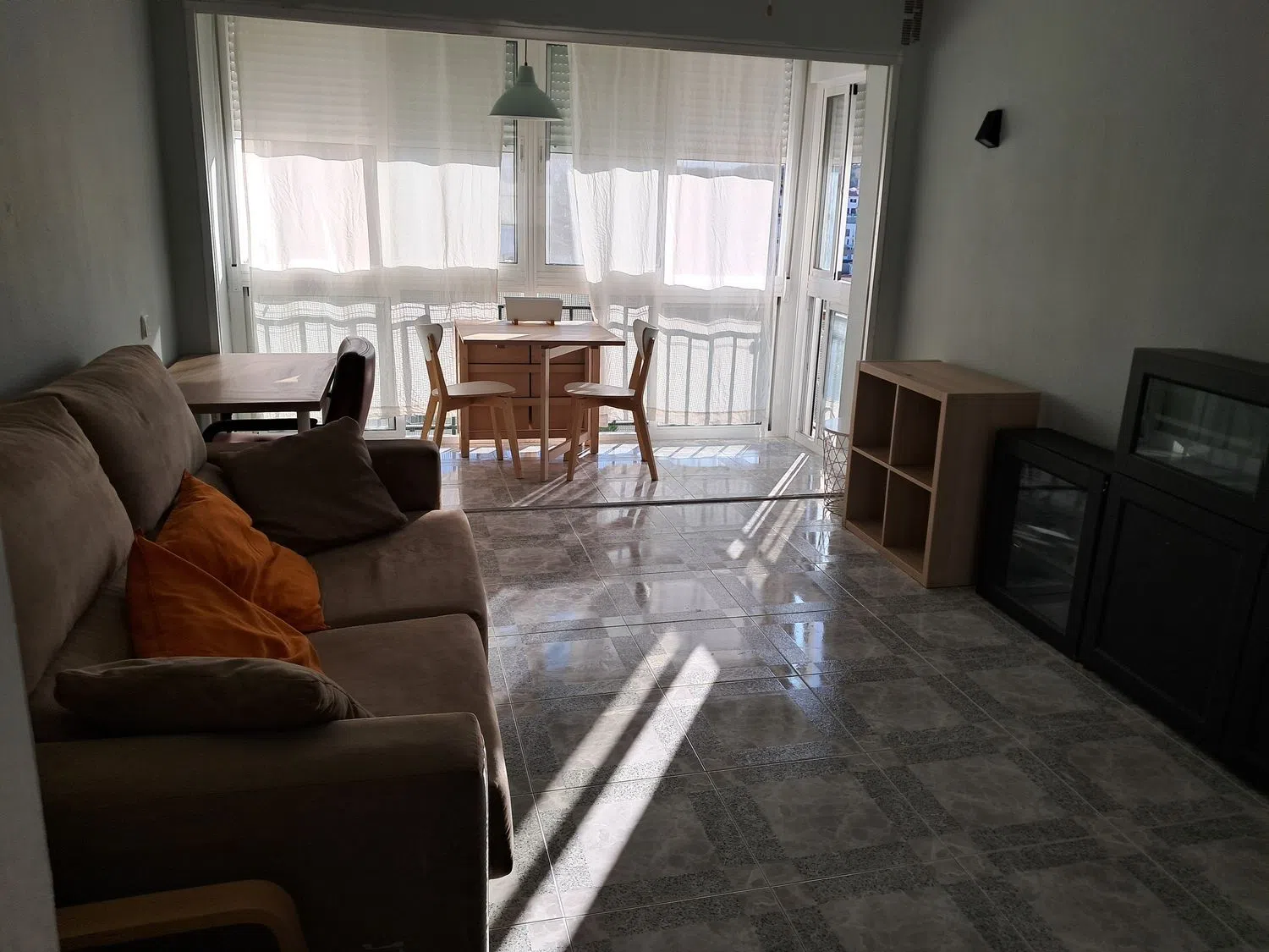 Estudio en calle Hermanos Álvarez Quintero, 3 - Foto 1