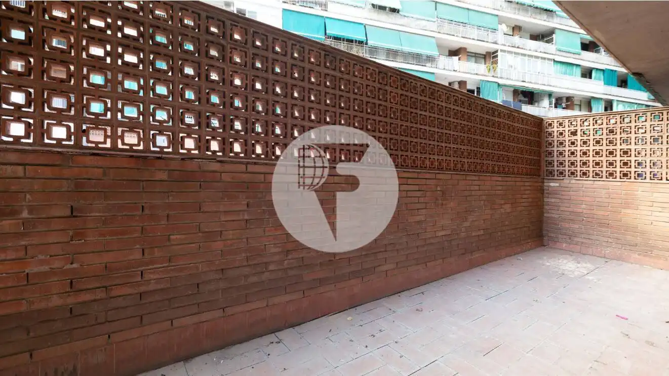 Local comercial en Badalona - Foto 8