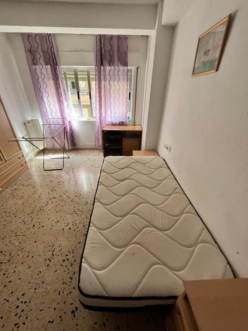 Piso en  Calle Doctor Azpitarte 8 - Foto 10