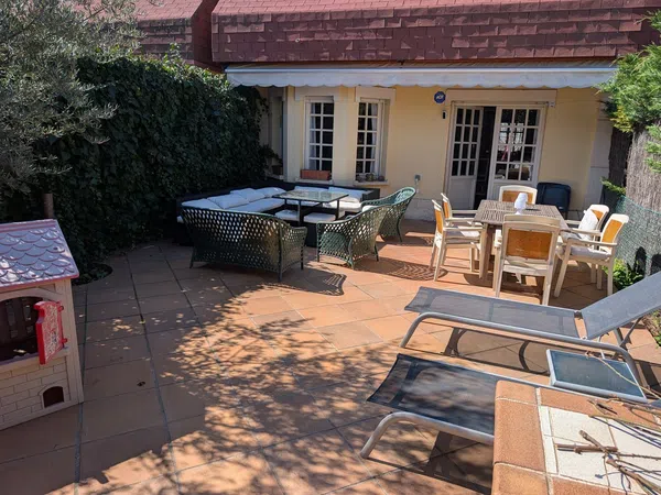 Chalet adosado en calle de Cuestablanca, 293 - Foto 1