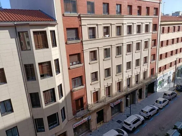 Piso en calle de Tafalla, 27
