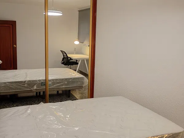 Piso en calle Poeta Vicente Medina, 8 - Foto 8