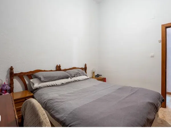 Piso en calle Espinosa de los Monteros, 12 - Foto 2