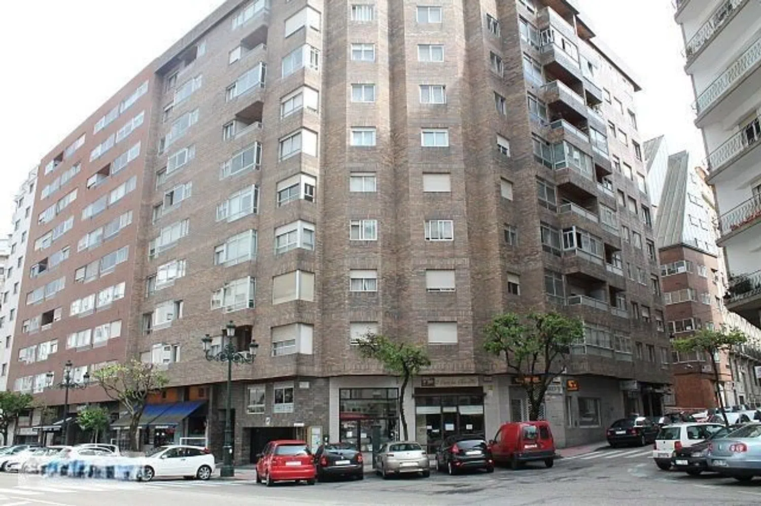 Piso en calle de Rosalía de Castro, 50 - Foto 1