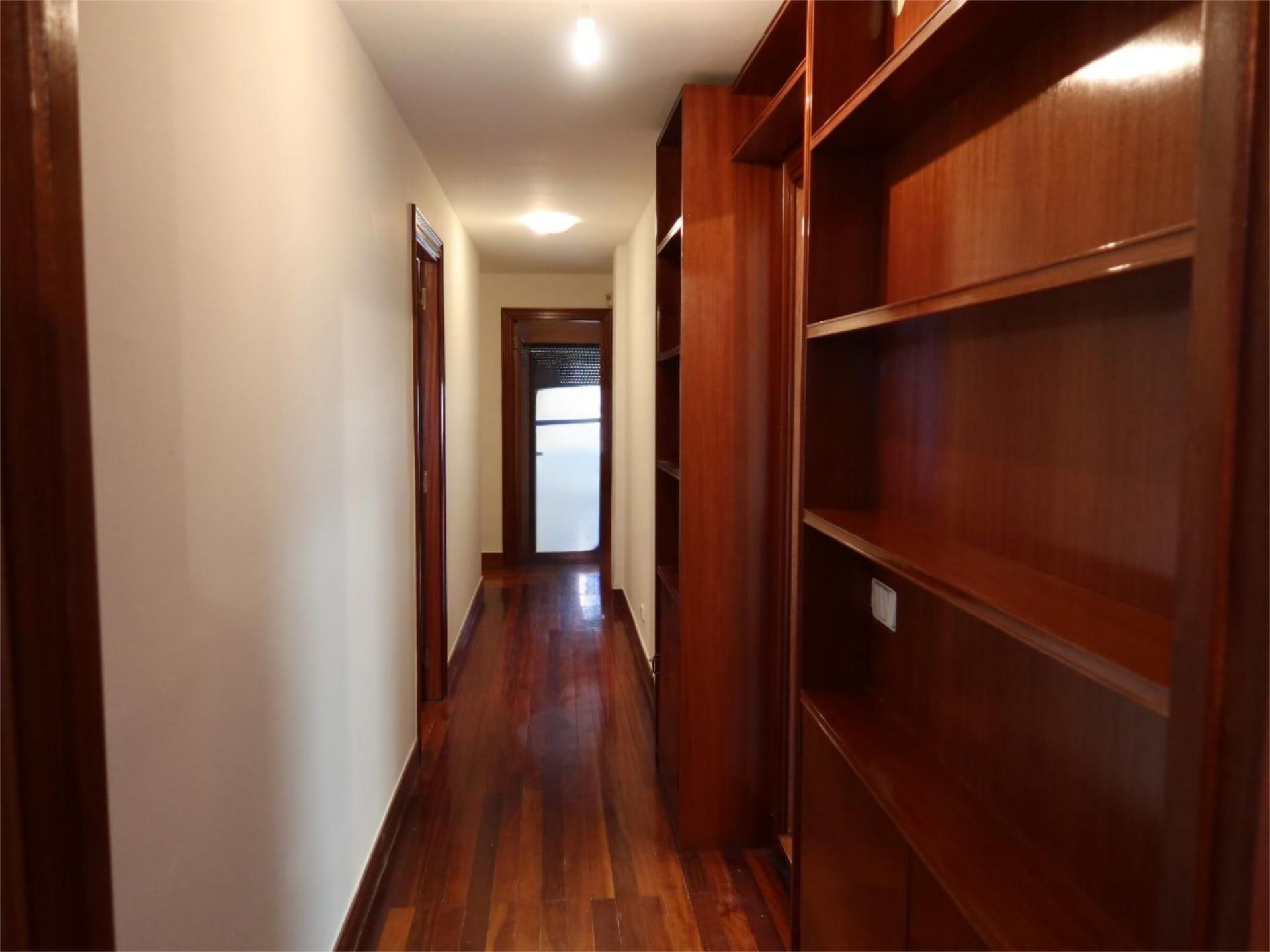 Piso en  Avenida de la Reina Victoria 39 - Foto 17