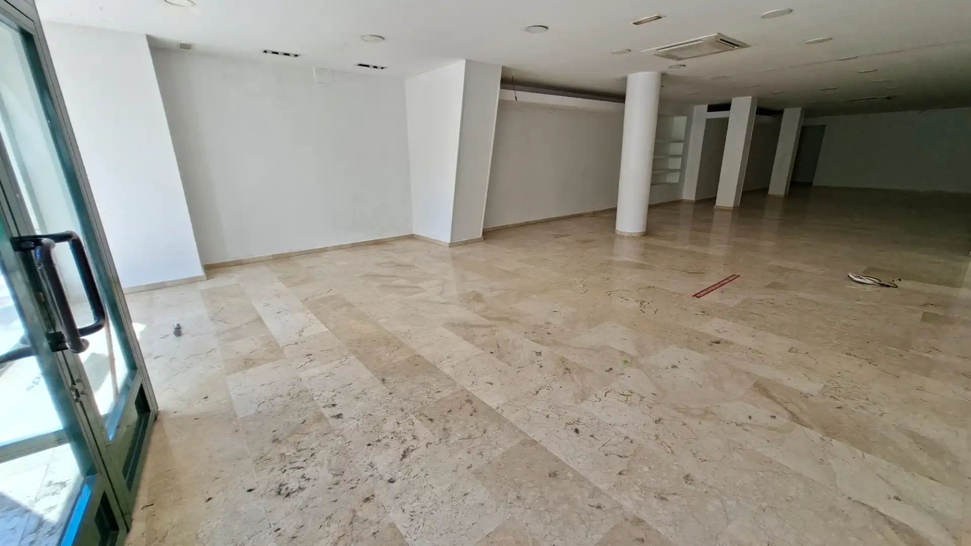 Local comercial en  Avinguda Ancha de Castelar 550 - Foto 10