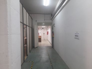 Local comercial en  Travessera Industrial - Foto 5