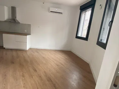 Piso en calle Teniente Ochoa Olalla, 2