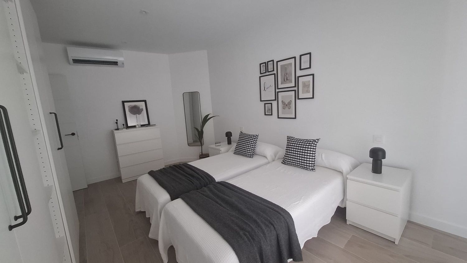 Piso en calle Hermanos del Moral, 14 - Foto 2