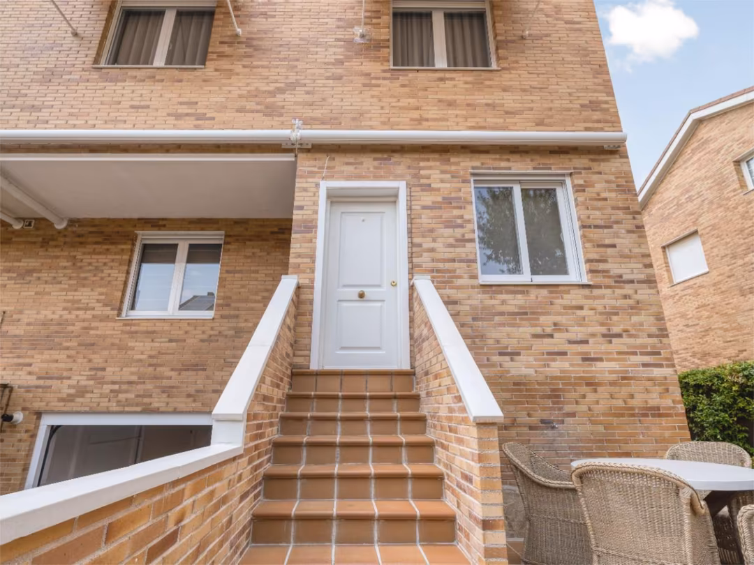 Chalet en  Calle Sierra de Alcaraz 10 - Foto 2