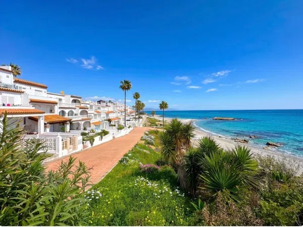 Chalet adosado en Urbanización Playa Paraíso, 131 - Foto 9