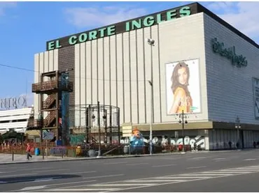 Local comercial en  Carrer de Terol 15 - Foto 2