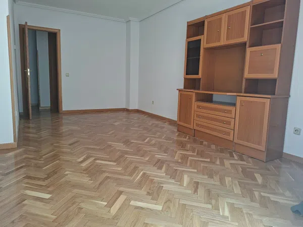 Alquiler de piso en Calle Achuri, 23