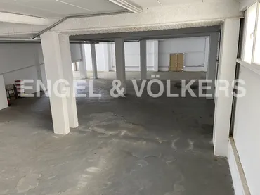 Nave Industrial en Sant Joan Despí - Foto 4
