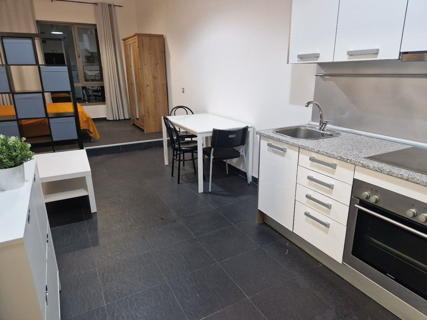 Estudio en calle de Francisco Aritio, 166 - Foto 2