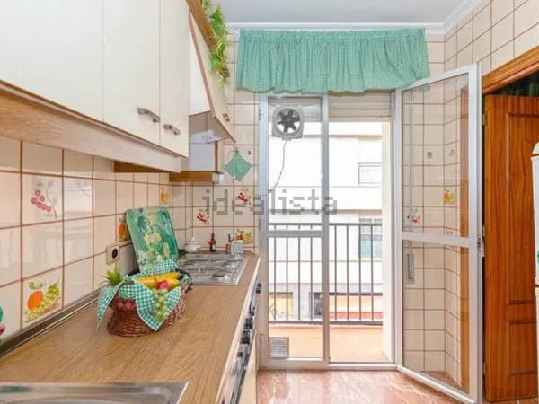 Piso en Calle Fernando Tirado, 5 y 7, Buhaira - Huerta del Rey - Foto 4