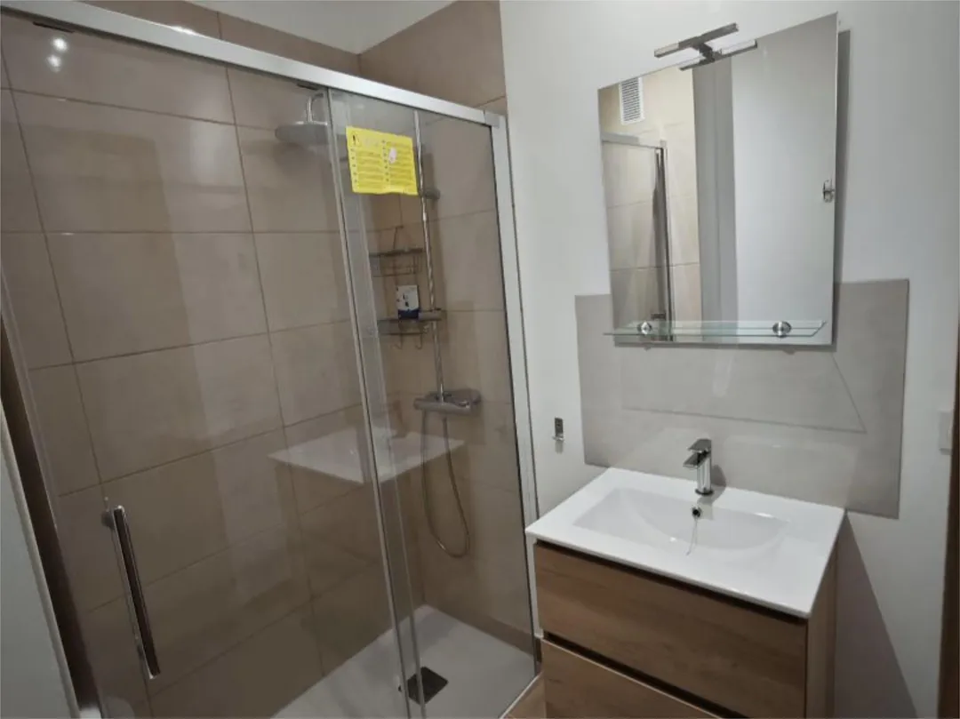 Piso en  Calle de Fernando Primo de Rivera 67 - Foto 3