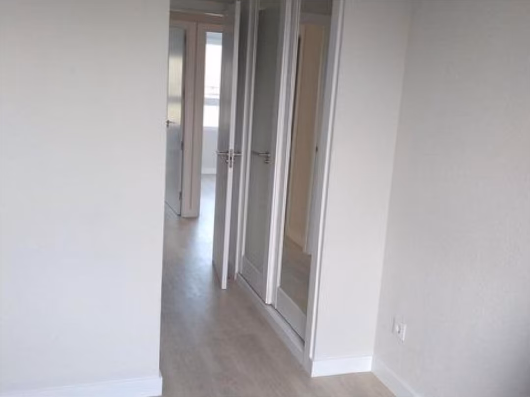 Piso en  Calle de Ulises 19 - Foto 4