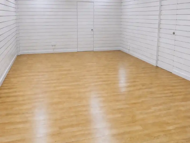 Local comercial en  Carrer Llobregat 101 - Foto 3