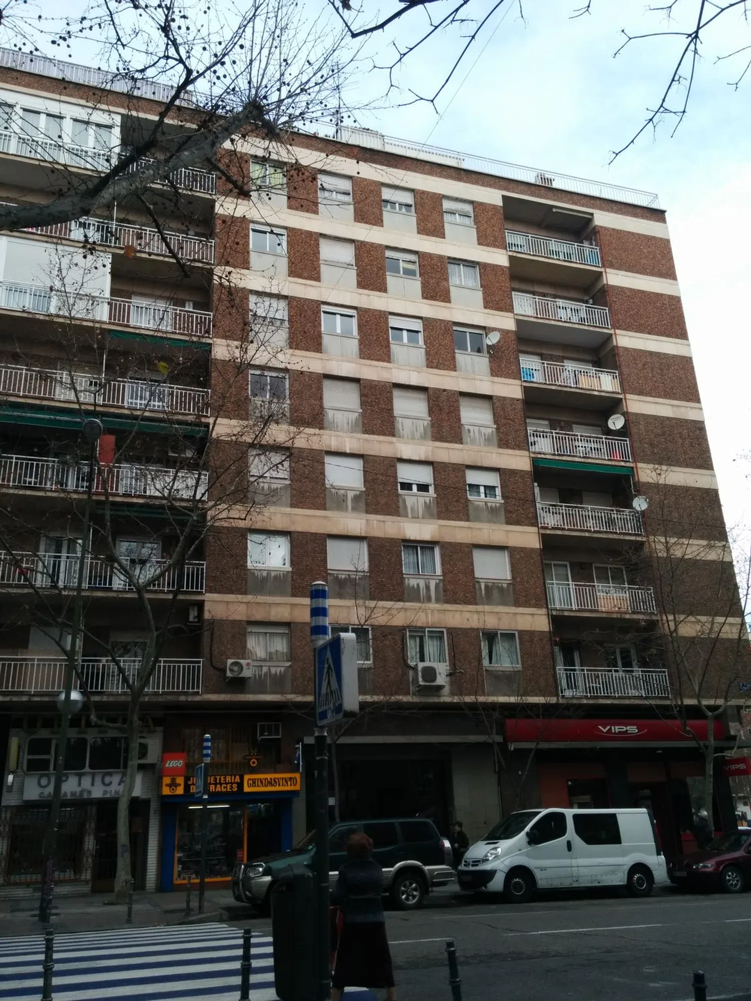 Piso en calle Clara del Rey, 59 - Foto 1