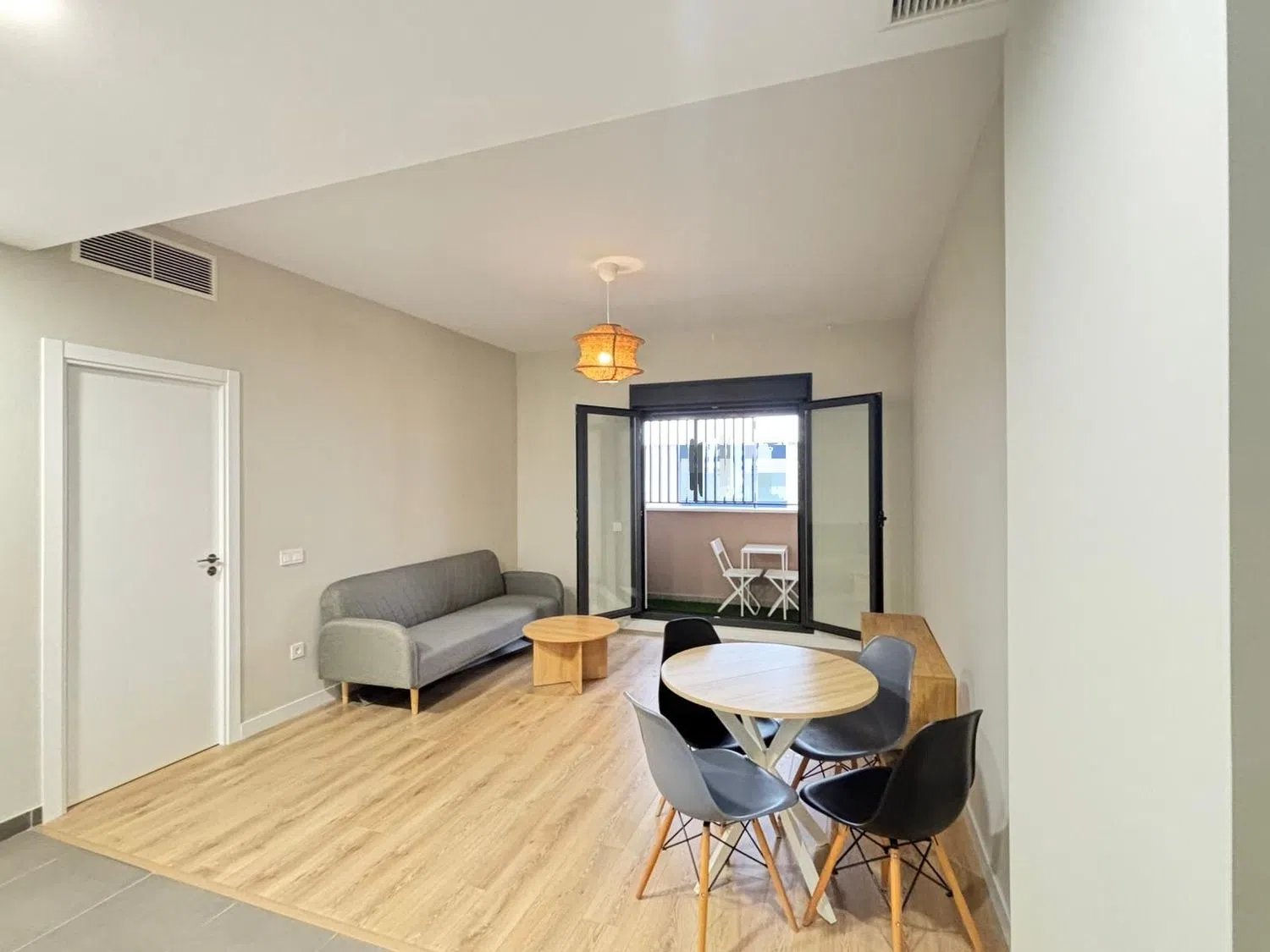 Piso en avenida de las Ciencias, 23 - Foto 1