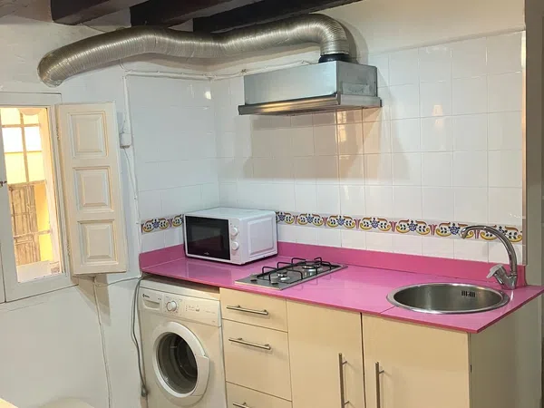 Estudio en calle de Dalt, 28 nmero - Foto 1