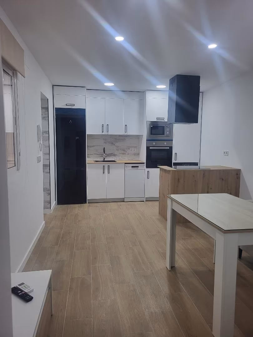 Piso en  Calle Valdeolleros 36