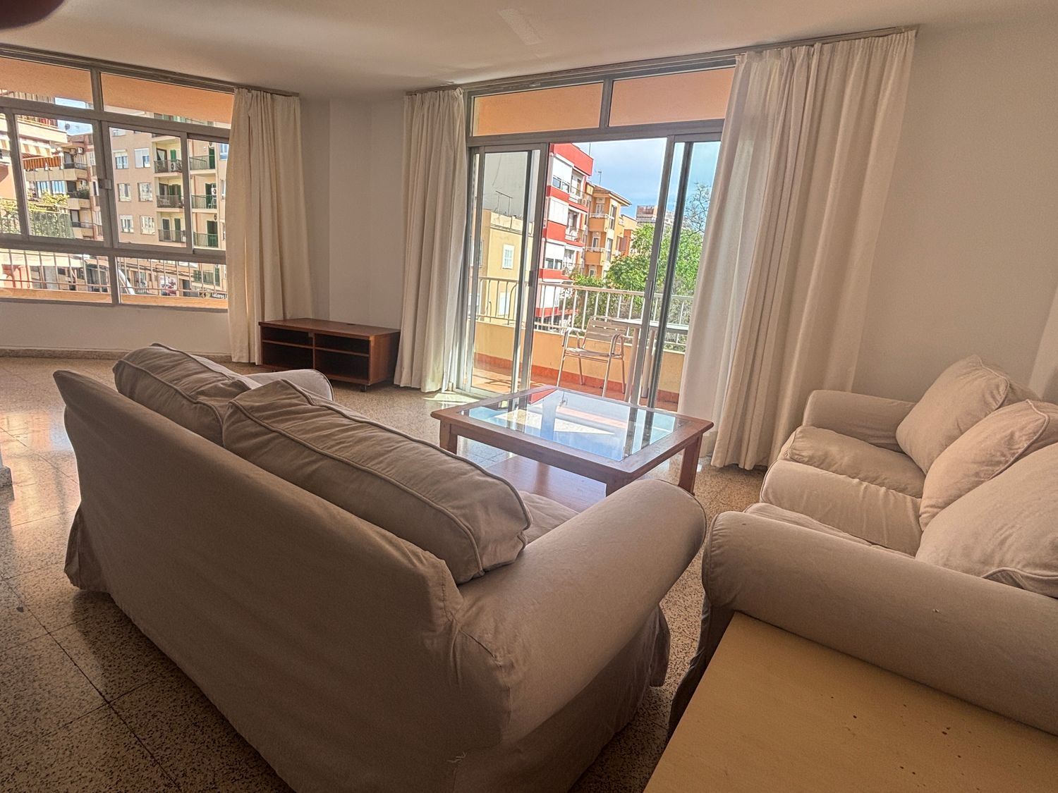 Piso en calle de Pérez Galdós, 19 - Foto 2