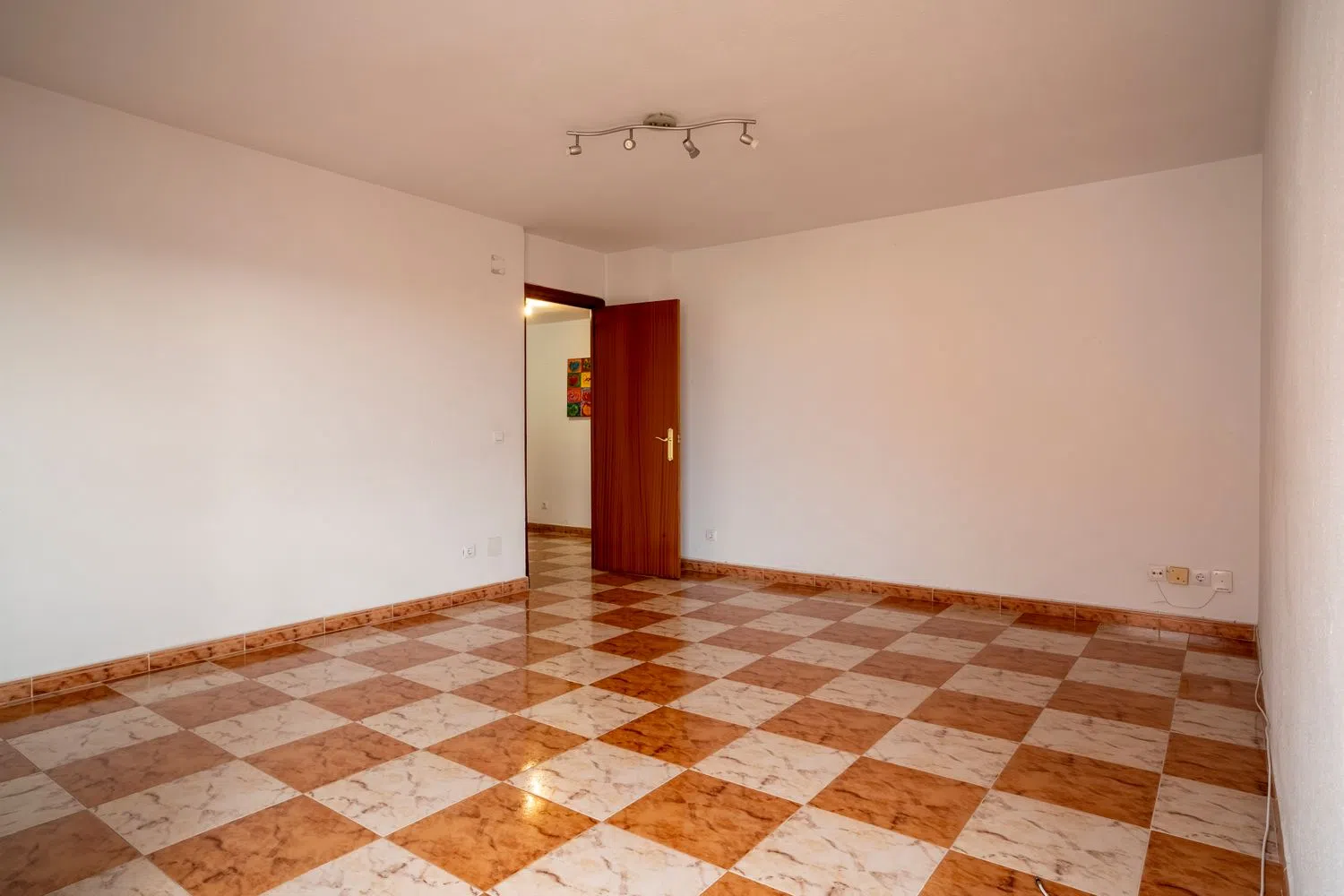 Piso en calle Cueva de la Pileta, 2 - Foto 5