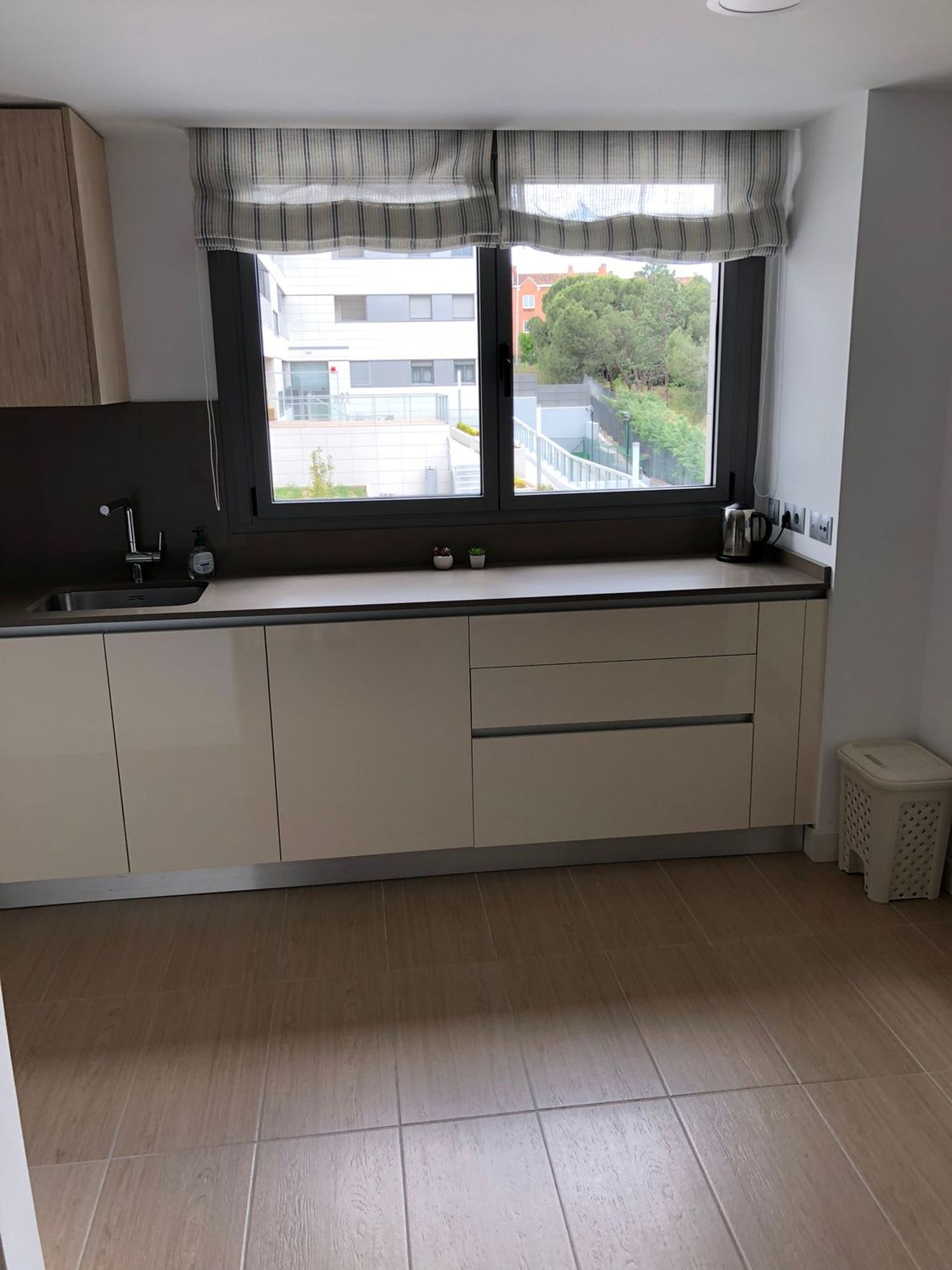 Piso en calle de las Islas de Cabo Verde, 86 - Foto 9