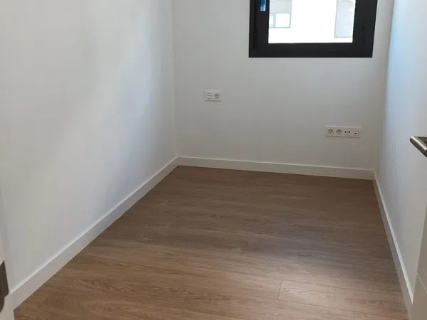 Piso en Isabel de Villena, 1 - Foto 8