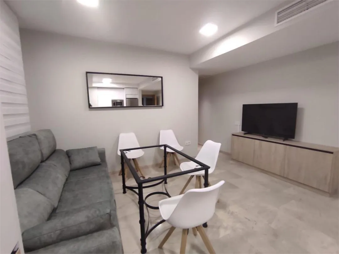 Piso en  Calle Escritora Ángeles López de Ayala 7 - Foto 6