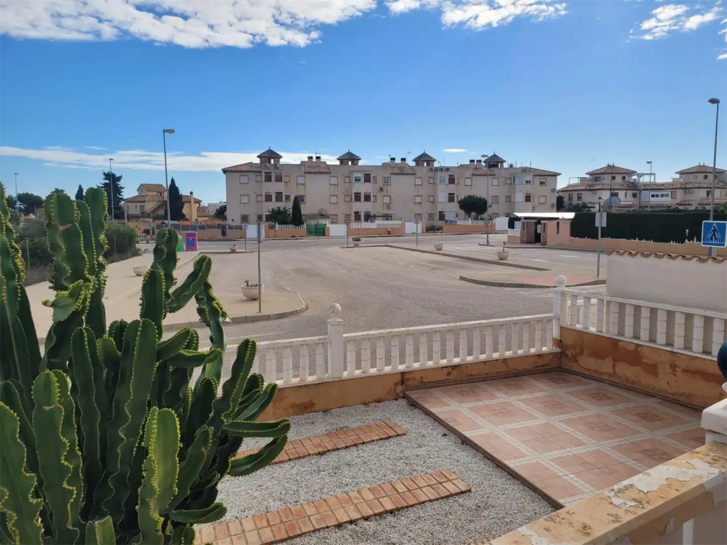 Casa adosada en  Calle Castillo de la Mola 1 - Foto 27
