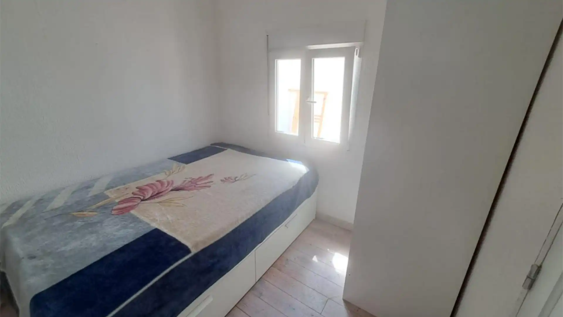 Casa adosada en  Calle Pintor Jose Aguiar 29B - Foto 8