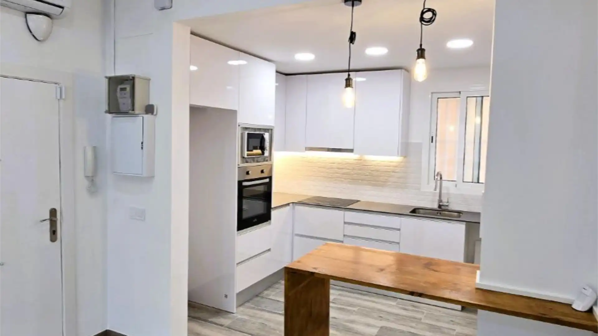 Piso en  Carrer de Concepción Arenal 144 - Foto 4