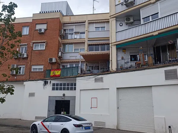 Piso en Barrio Valdeacederas - Foto 36