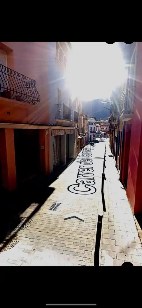 Casa adosada en  Carrer del Comerç 20 - Foto 2