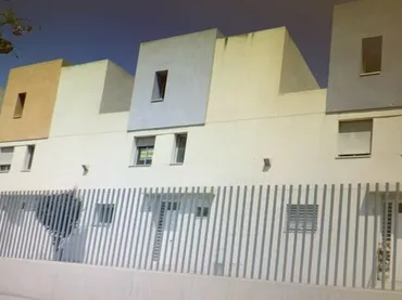 Casa adosada en  Calle Vicente Savall Pascual 16 - Foto 1
