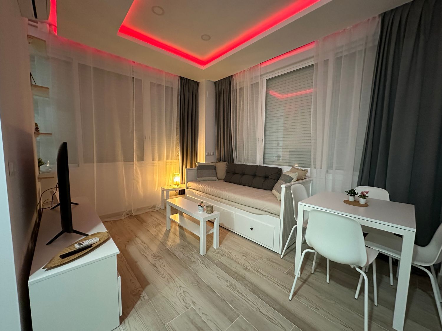 Piso en calle Decano Agustín Moreno, 3 - Foto 1