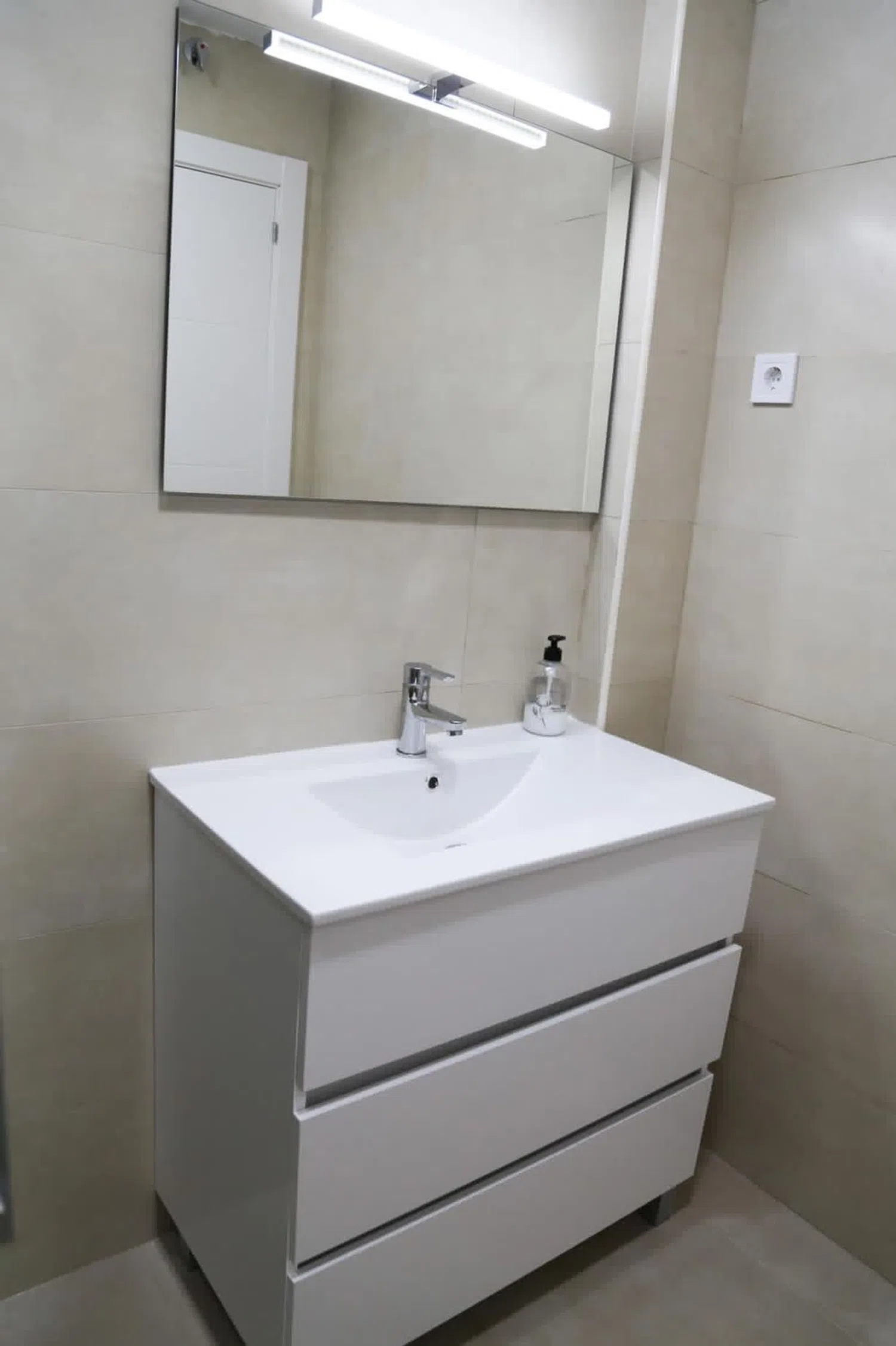 Estudio en avenida de La Rioja, 65 - Foto 2