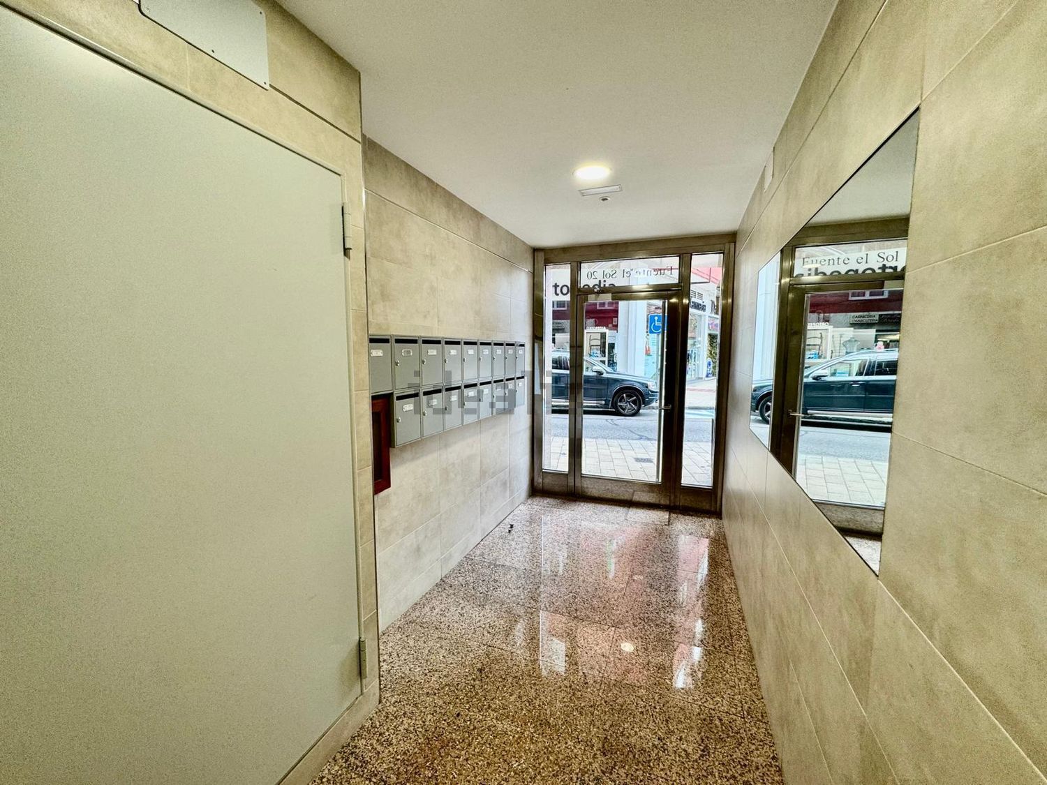 Piso en Calle Fuente el Sol, 20 - Foto 4
