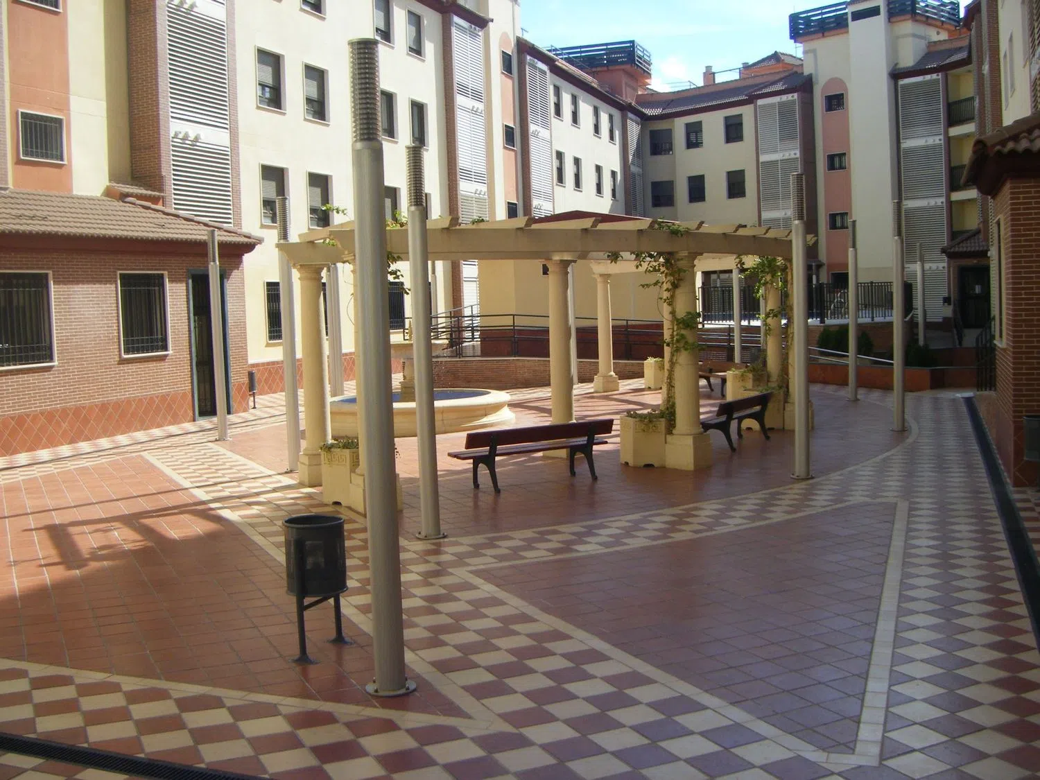 Piso en calle Antonio Gaudí, 6 - Foto 2