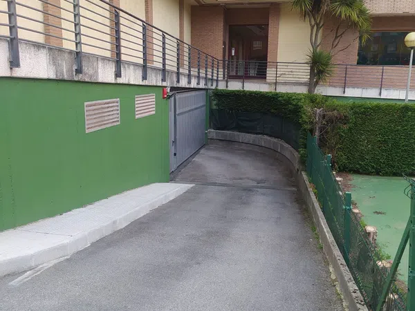 Garaje en Calle José Manuel Fuente El Tarangu, 2, HUCA-La Cadellada - Foto 2